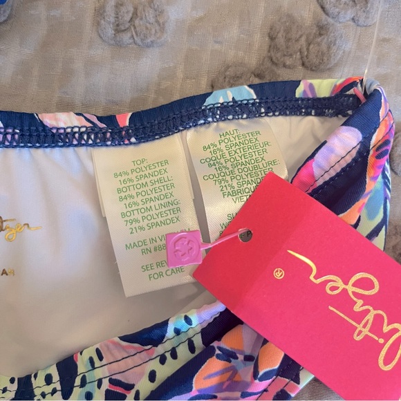 Lilly Pulitzer | Bobby Rashguard Set Up - Oyster Bay Navy (5) - Picture 4 of 11